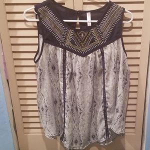 Xhilaration shirt large